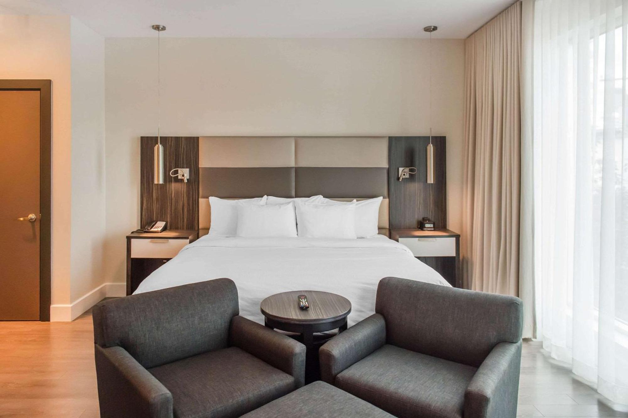 Les Suites Victoria, Ascend Hotel Collection Gatineau Buitenkant foto